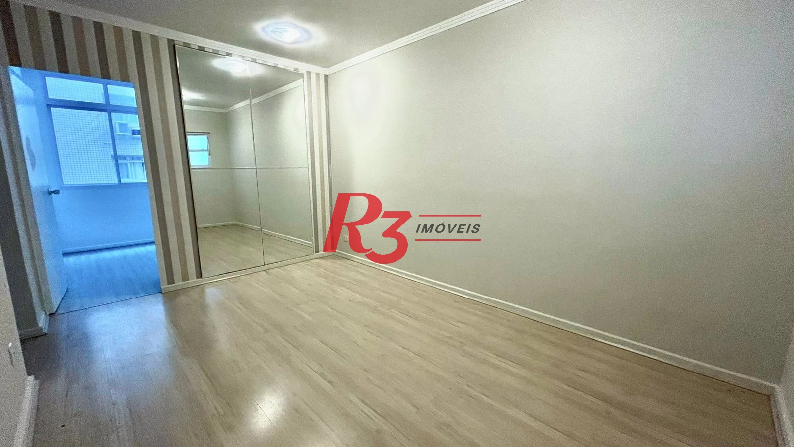 Apartamento com 2 dormitórios para alugar, 67 m² por R$ 3.950,00/mês - Gonzaga - Santos/SP