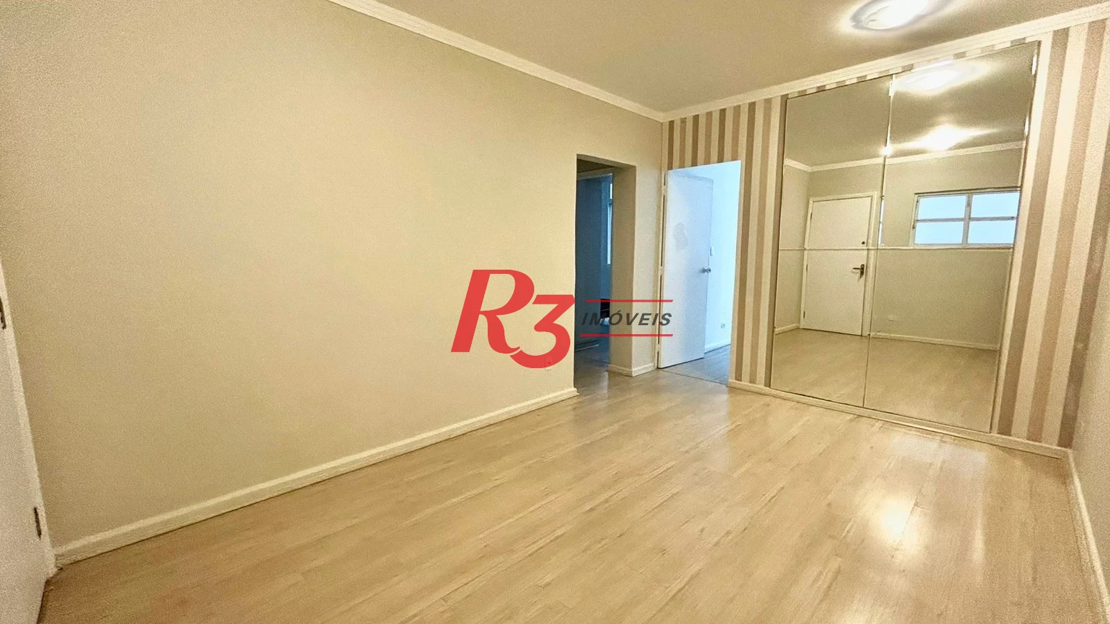 Apartamento com 2 dormitórios para alugar, 67 m² por R$ 3.950,00/mês - Gonzaga - Santos/SP