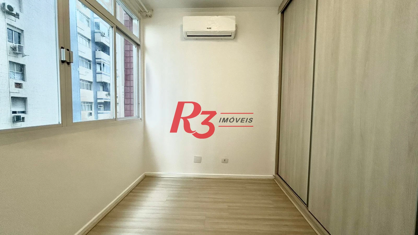 Apartamento com 2 dormitórios para alugar, 67 m² por R$ 3.950,00/mês - Gonzaga - Santos/SP