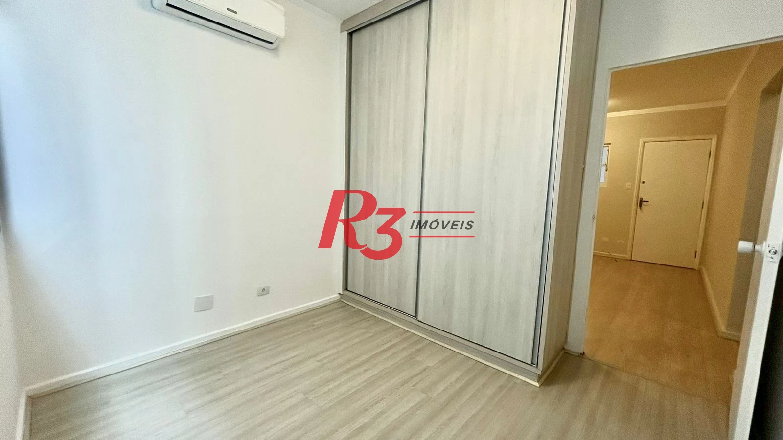 Apartamento com 2 dormitórios para alugar, 67 m² por R$ 3.950,00/mês - Gonzaga - Santos/SP