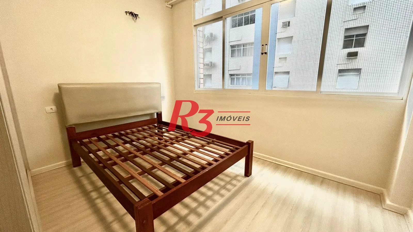 Apartamento com 2 dormitórios para alugar, 67 m² por R$ 3.950,00/mês - Gonzaga - Santos/SP