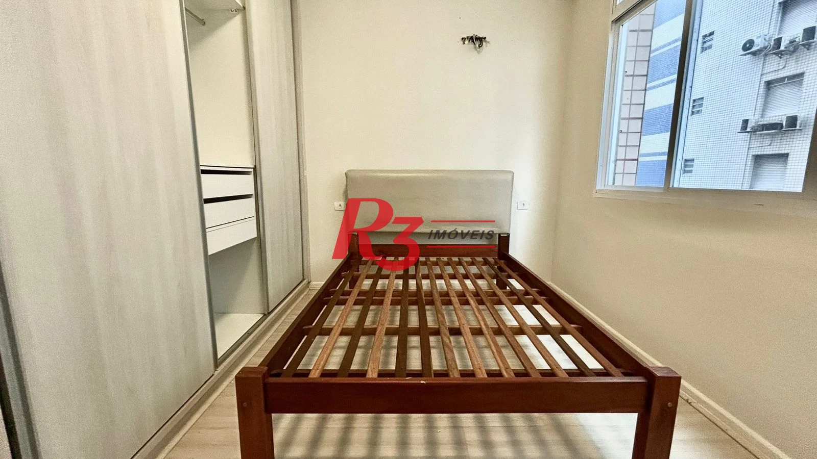 Apartamento com 2 dormitórios para alugar, 67 m² por R$ 3.950,00/mês - Gonzaga - Santos/SP