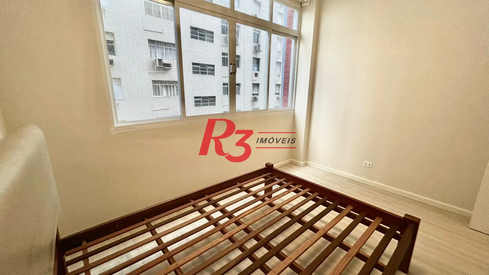 Apartamento com 2 dormitórios para alugar, 67 m² por R$ 3.950,00/mês - Gonzaga - Santos/SP
