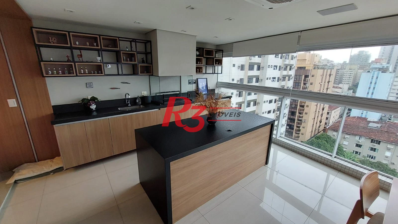APARTAMENTO ALTO PADRÃO À VENDA NO BAIRRO DA APARECIDA EM SANTOS/SP