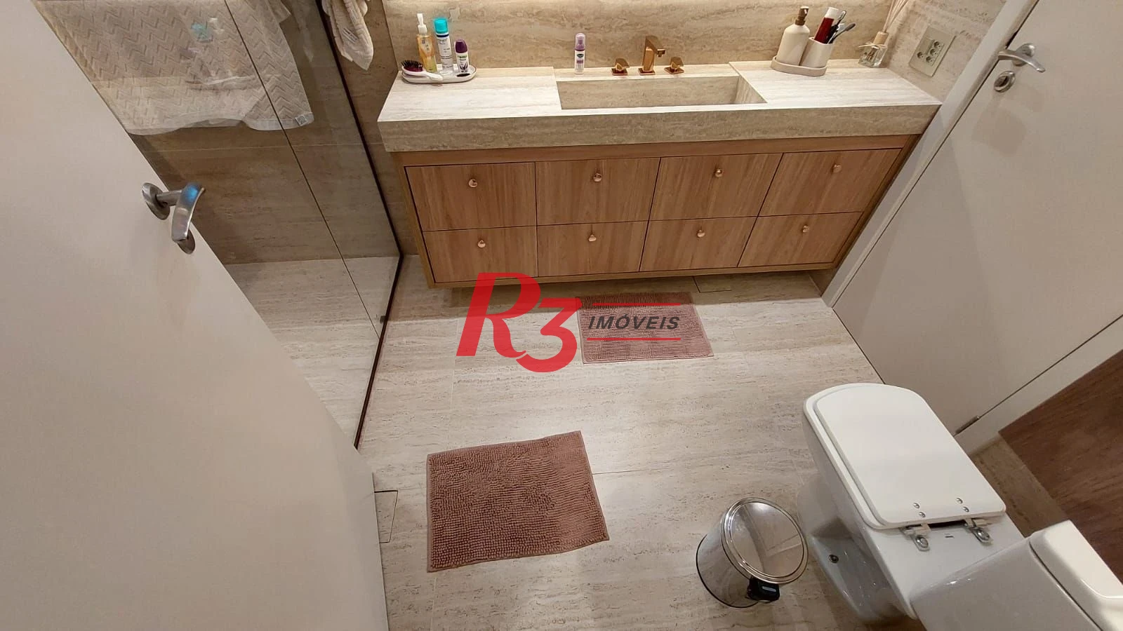 APARTAMENTO ALTO PADRÃO À VENDA NO BAIRRO DA APARECIDA EM SANTOS/SP