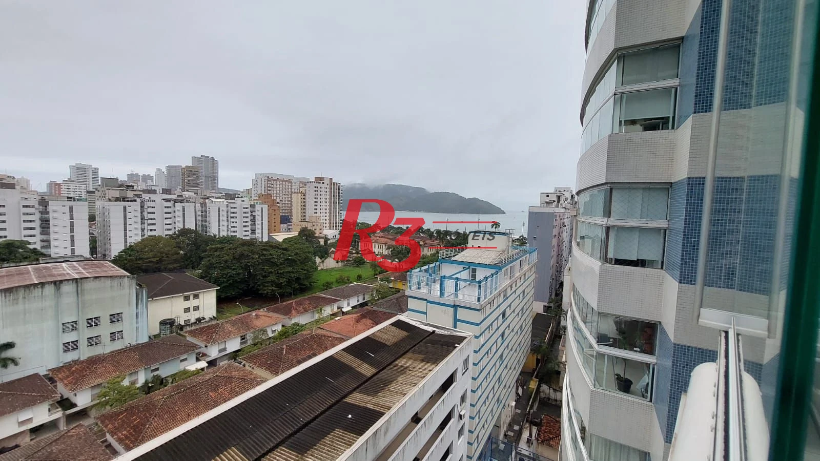 APARTAMENTO ALTO PADRÃO À VENDA NO BAIRRO DA APARECIDA EM SANTOS/SP