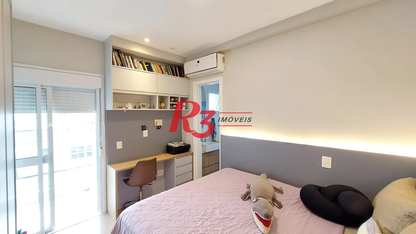 APARTAMENTO ALTO PADRÃO À VENDA NO BAIRRO DA APARECIDA EM SANTOS/SP