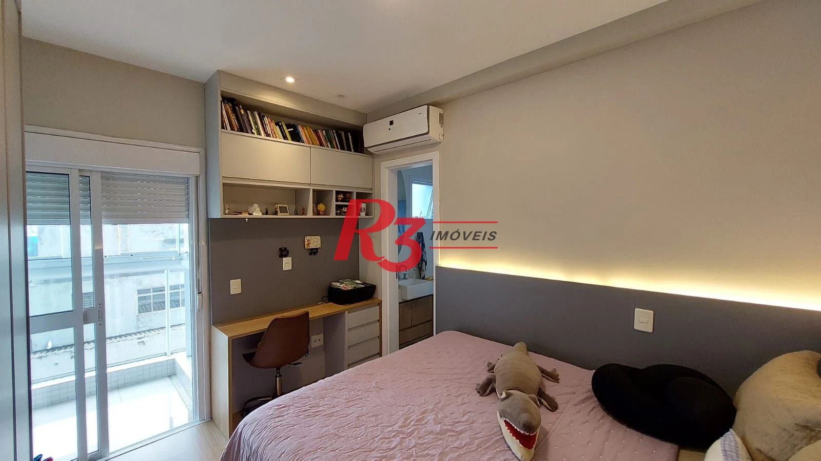 APARTAMENTO ALTO PADRÃO À VENDA NO BAIRRO DA APARECIDA EM SANTOS/SP