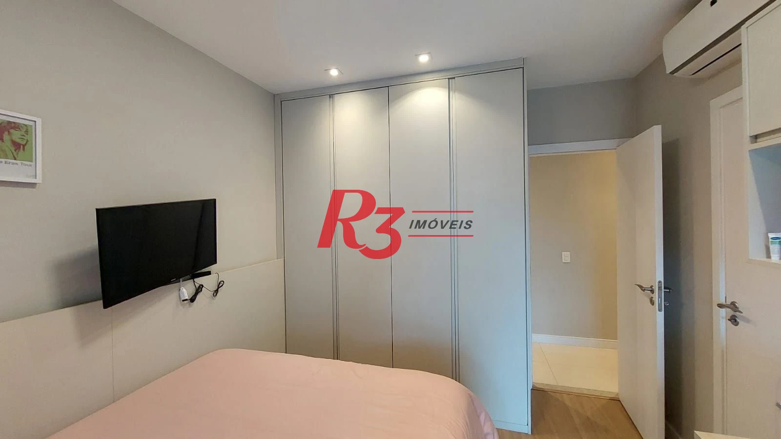 APARTAMENTO ALTO PADRÃO À VENDA NO BAIRRO DA APARECIDA EM SANTOS/SP