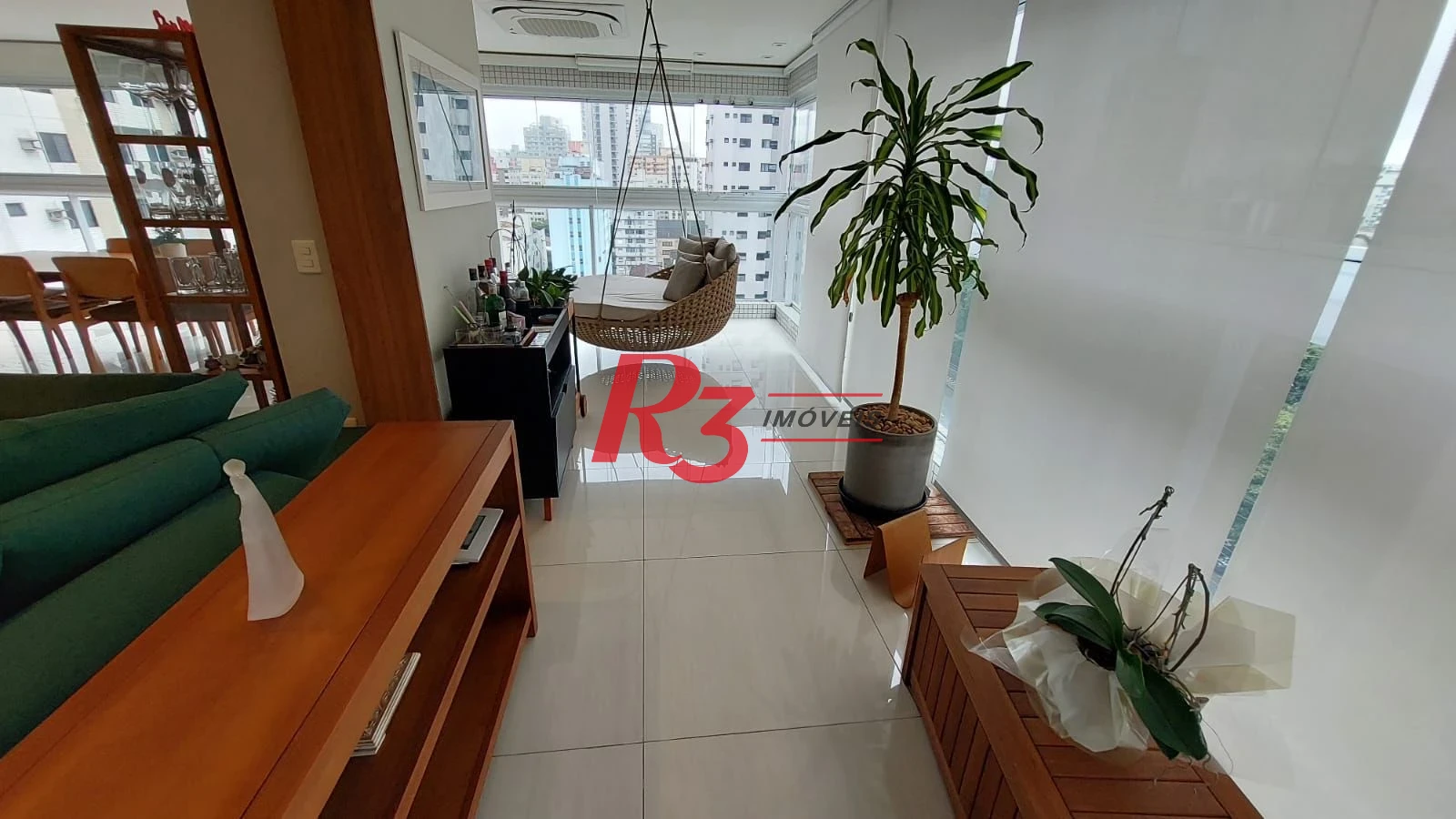 APARTAMENTO ALTO PADRÃO À VENDA NO BAIRRO DA APARECIDA EM SANTOS/SP