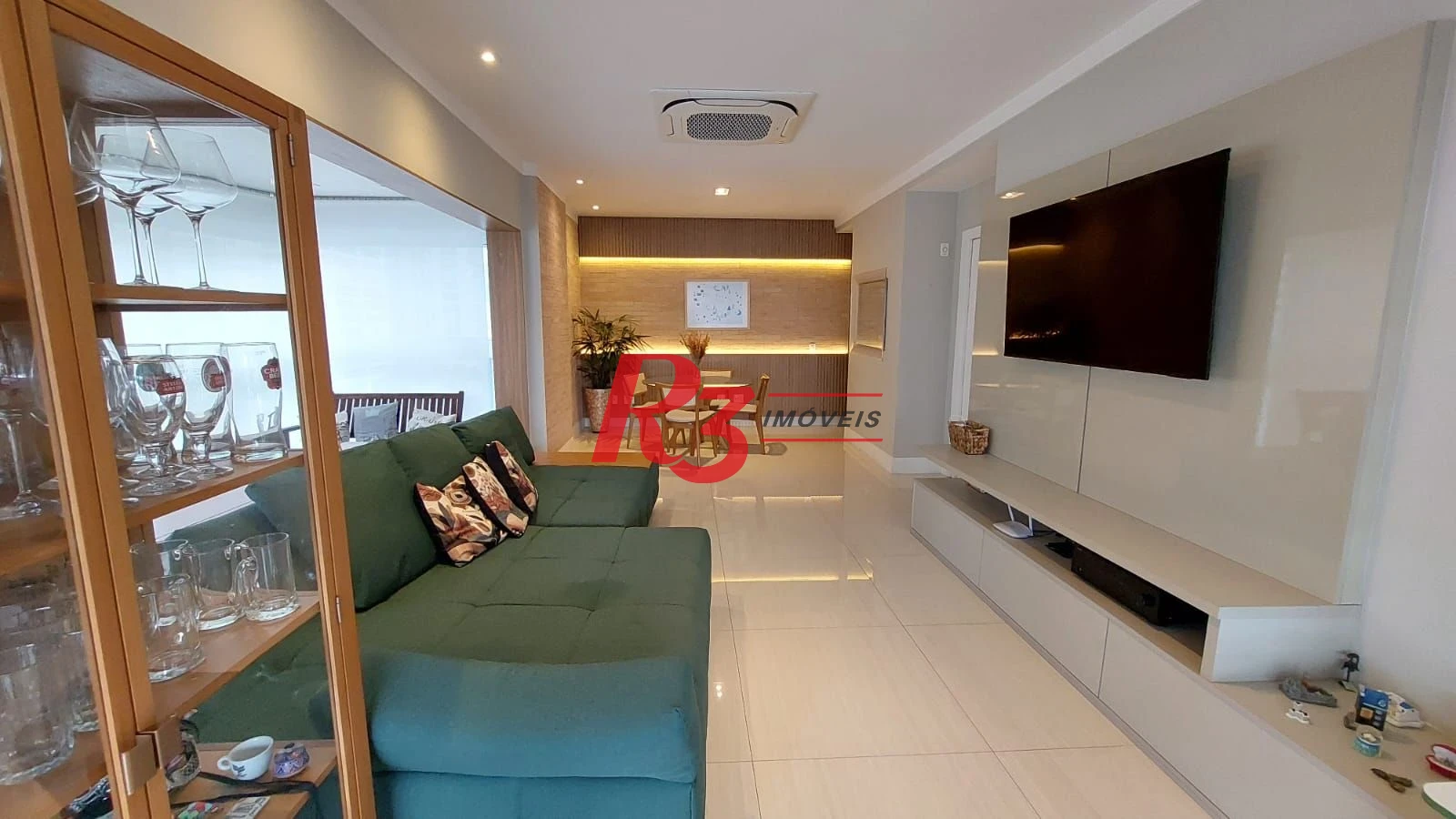 APARTAMENTO ALTO PADRÃO À VENDA NO BAIRRO DA APARECIDA EM SANTOS/SP
