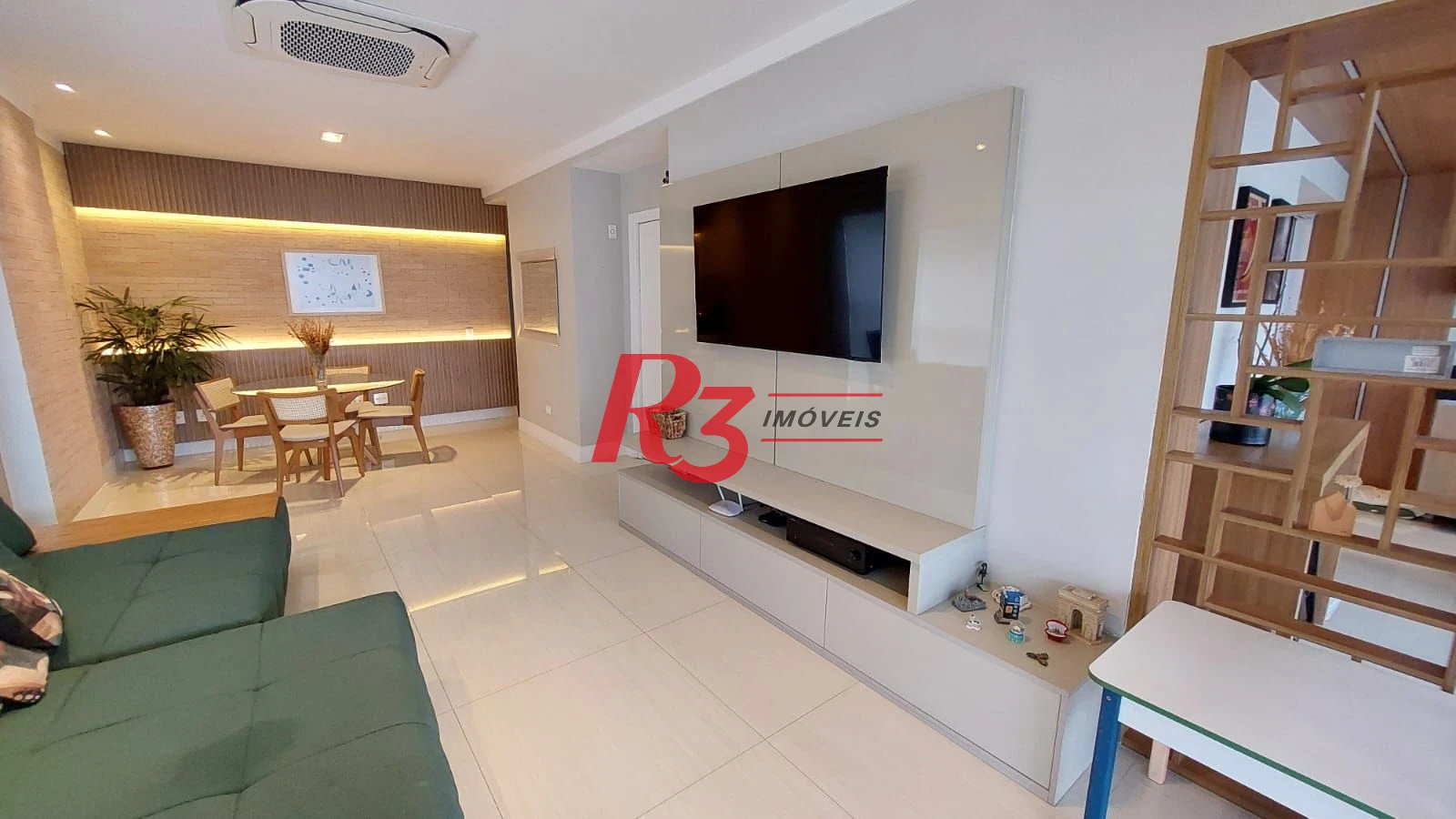 APARTAMENTO ALTO PADRÃO À VENDA NO BAIRRO DA APARECIDA EM SANTOS/SP