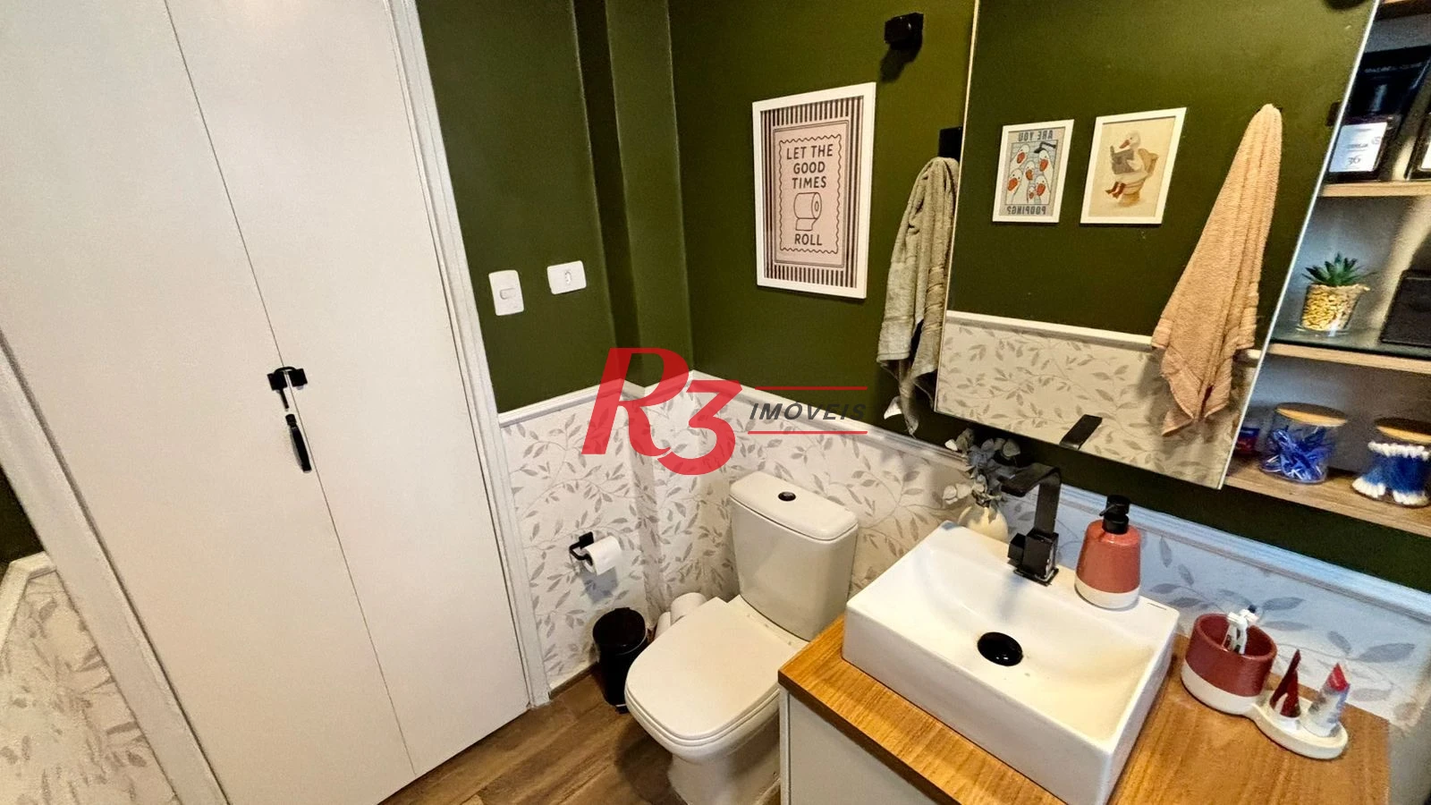 Apartamento com 2 dormitórios à venda, 122 m² por R$ 850.000,00 - Boqueirão - Santos/SP