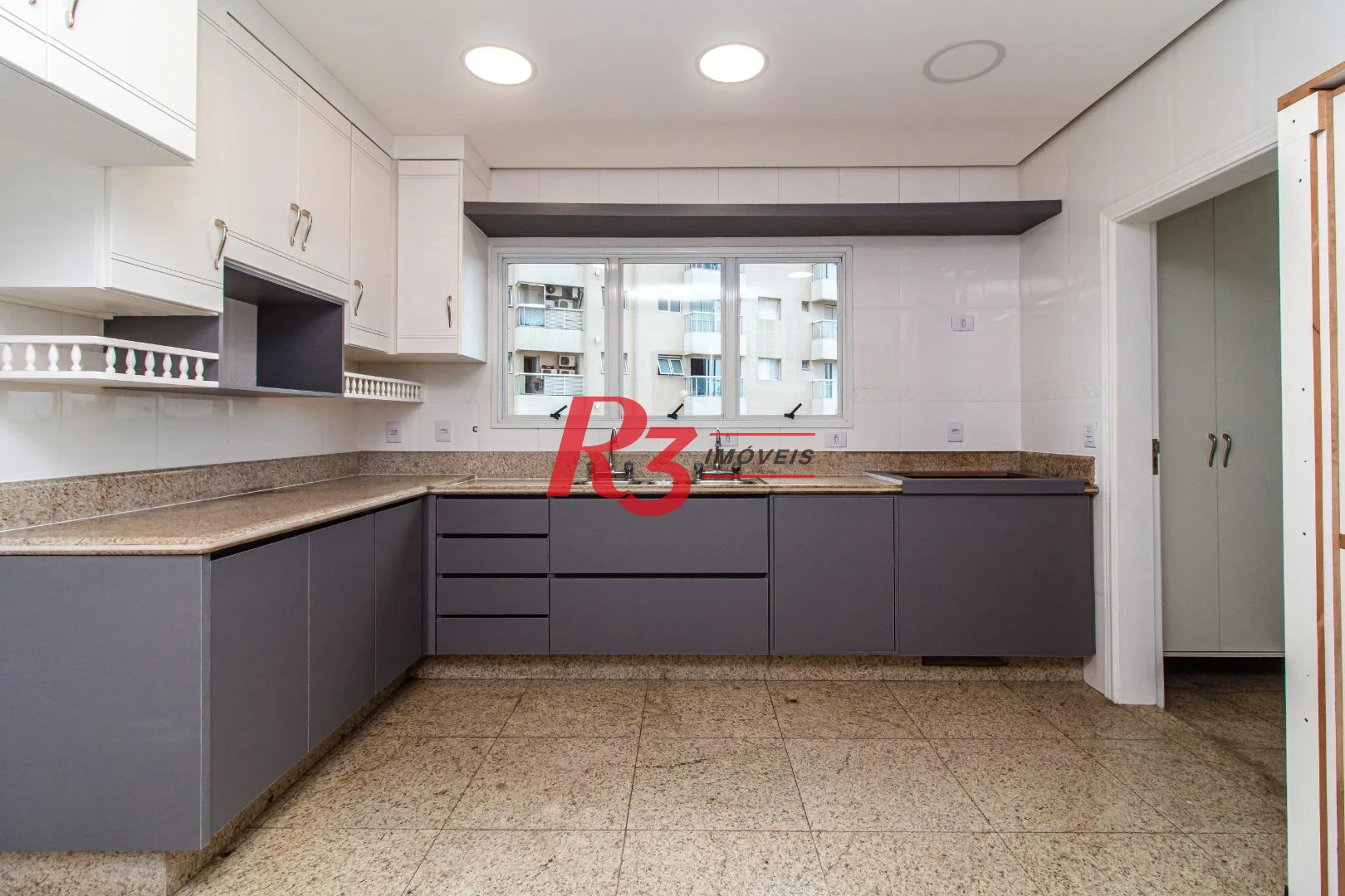 Apartamento com 3 dormitórios para alugar, 180 m² por R$ 10.800,02/mês - Boqueirão - Santos/SP