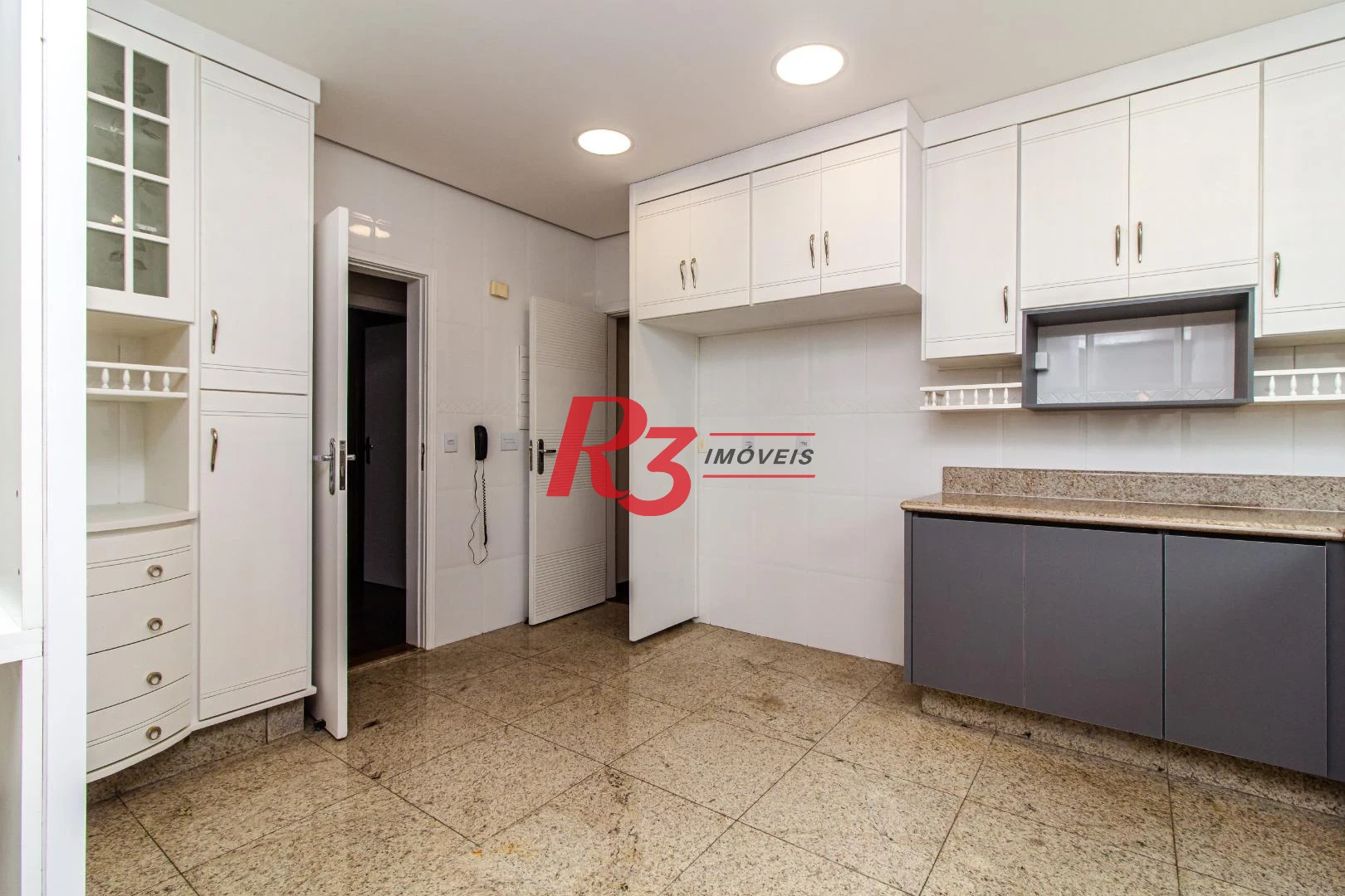Apartamento com 3 dormitórios para alugar, 180 m² por R$ 10.800,02/mês - Boqueirão - Santos/SP
