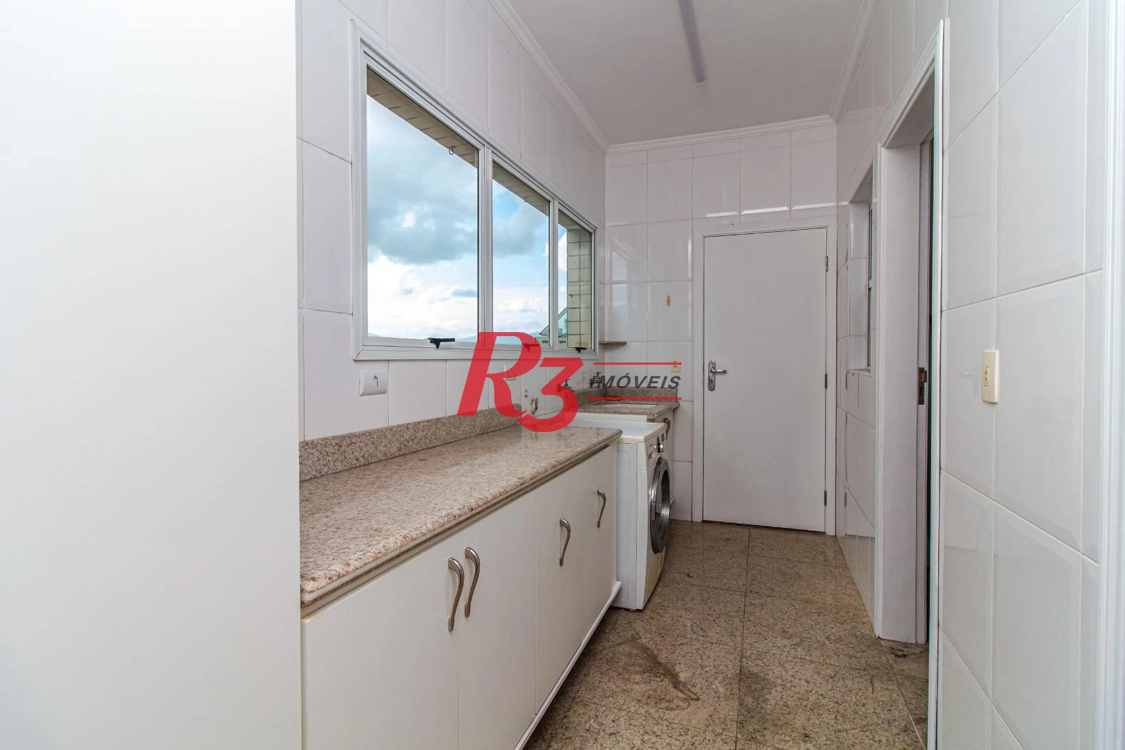 Apartamento com 3 dormitórios para alugar, 180 m² por R$ 10.800,02/mês - Boqueirão - Santos/SP