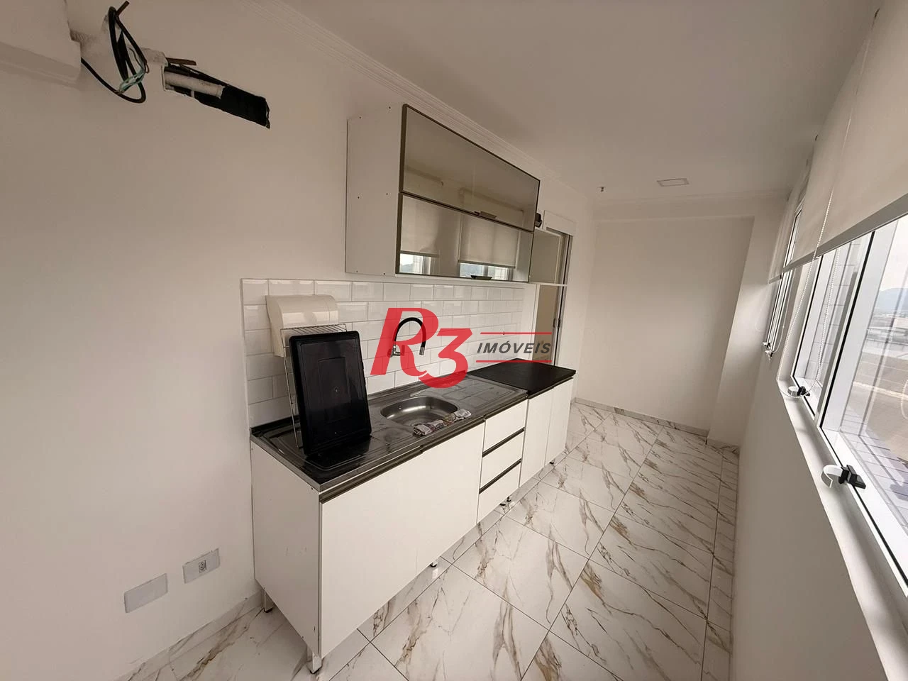 Sala para alugar, 46 m² por R$ 3.200,00/mês - Ponta da Praia - Santos/SP