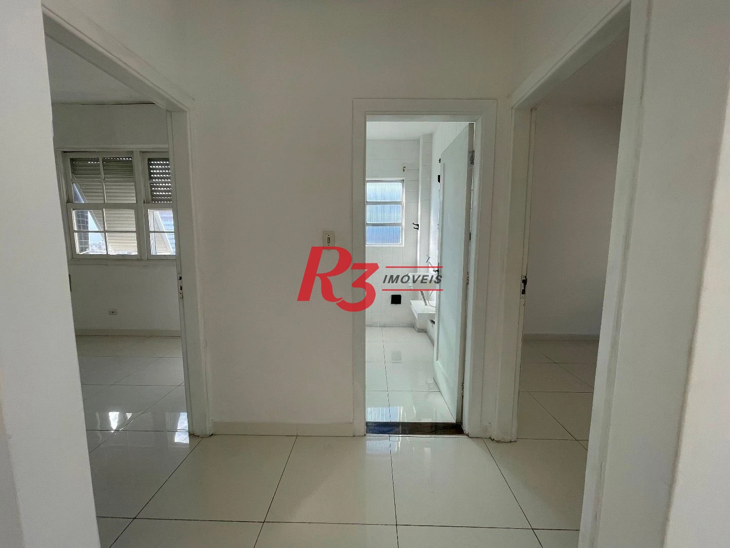 Apartamento para alugar, 81 m² - Gonzaga - Santos/SP