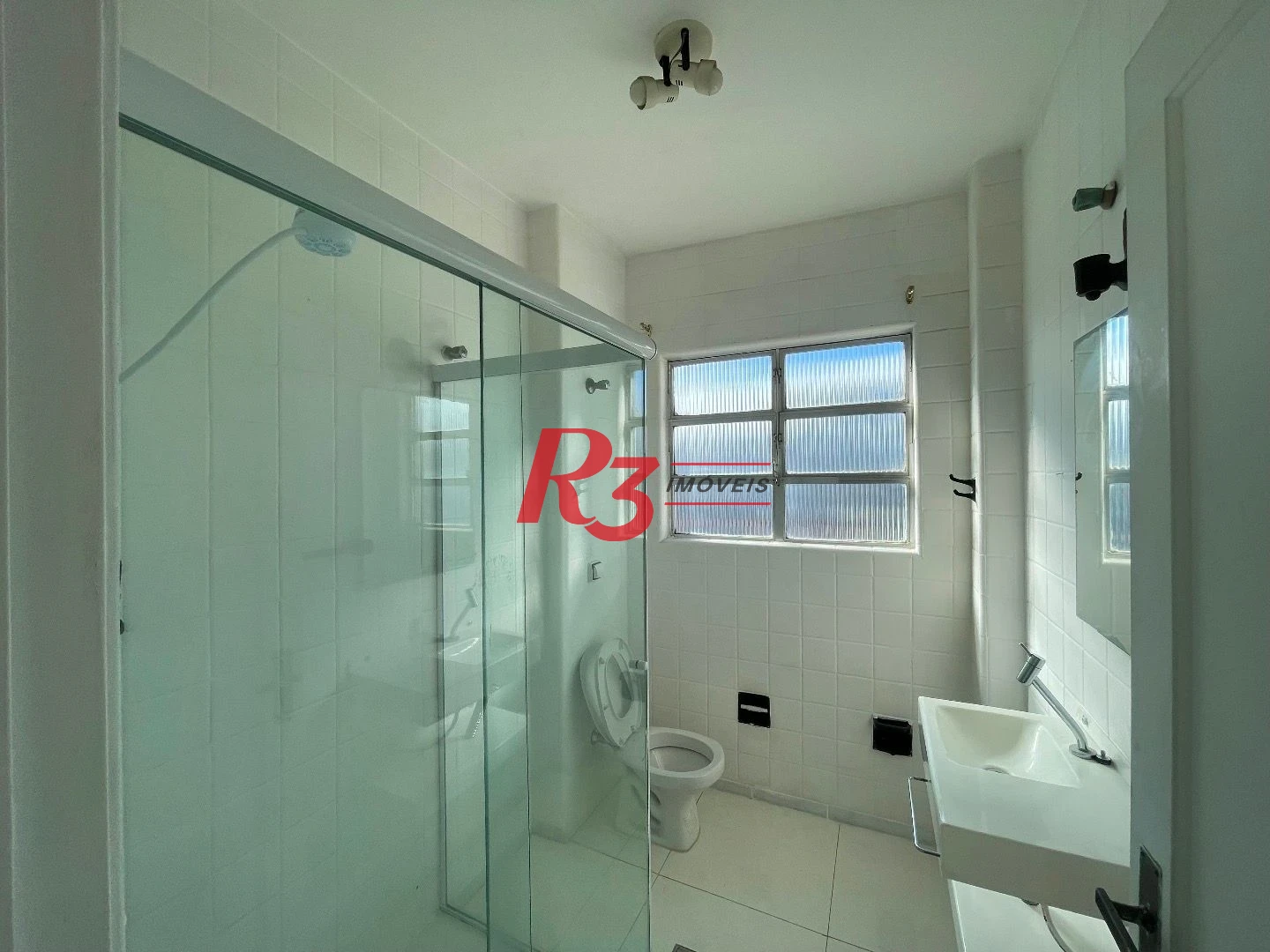 Apartamento para alugar, 81 m² - Gonzaga - Santos/SP