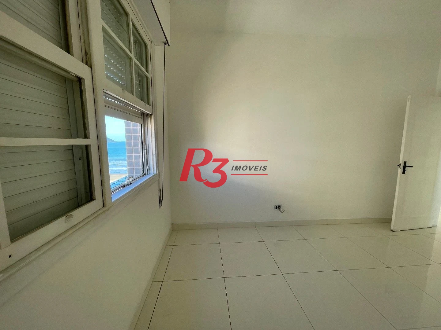 Apartamento para alugar, 81 m² - Gonzaga - Santos/SP