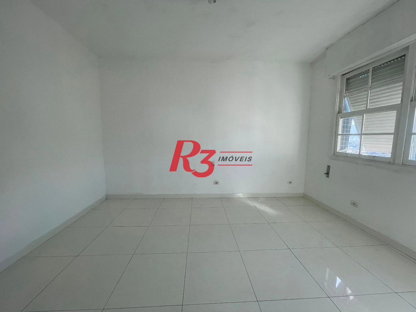 Apartamento para alugar, 81 m² - Gonzaga - Santos/SP