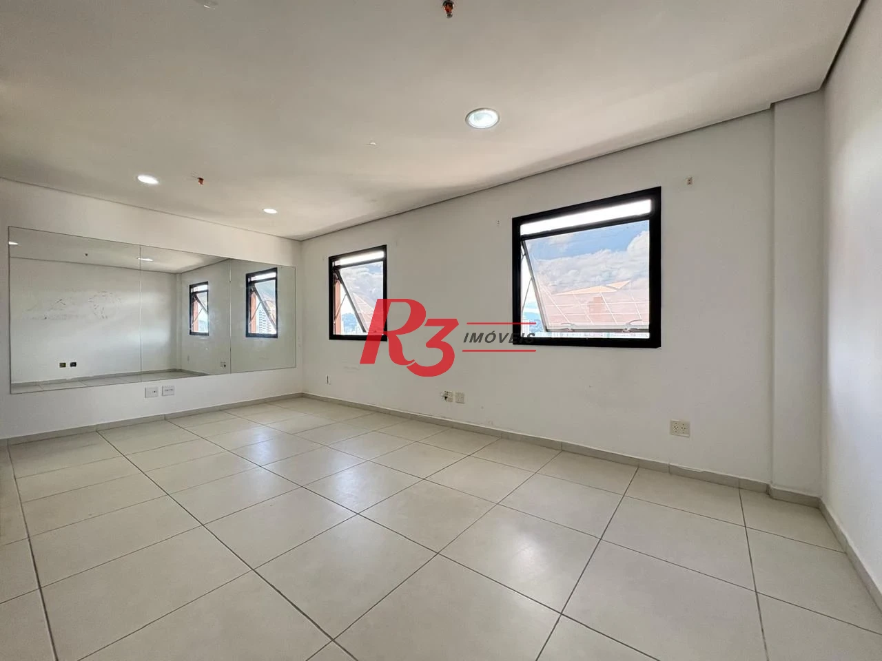 Sala à venda, 41 m² por R$ 375.000,00 - Boqueirão - Santos/SP