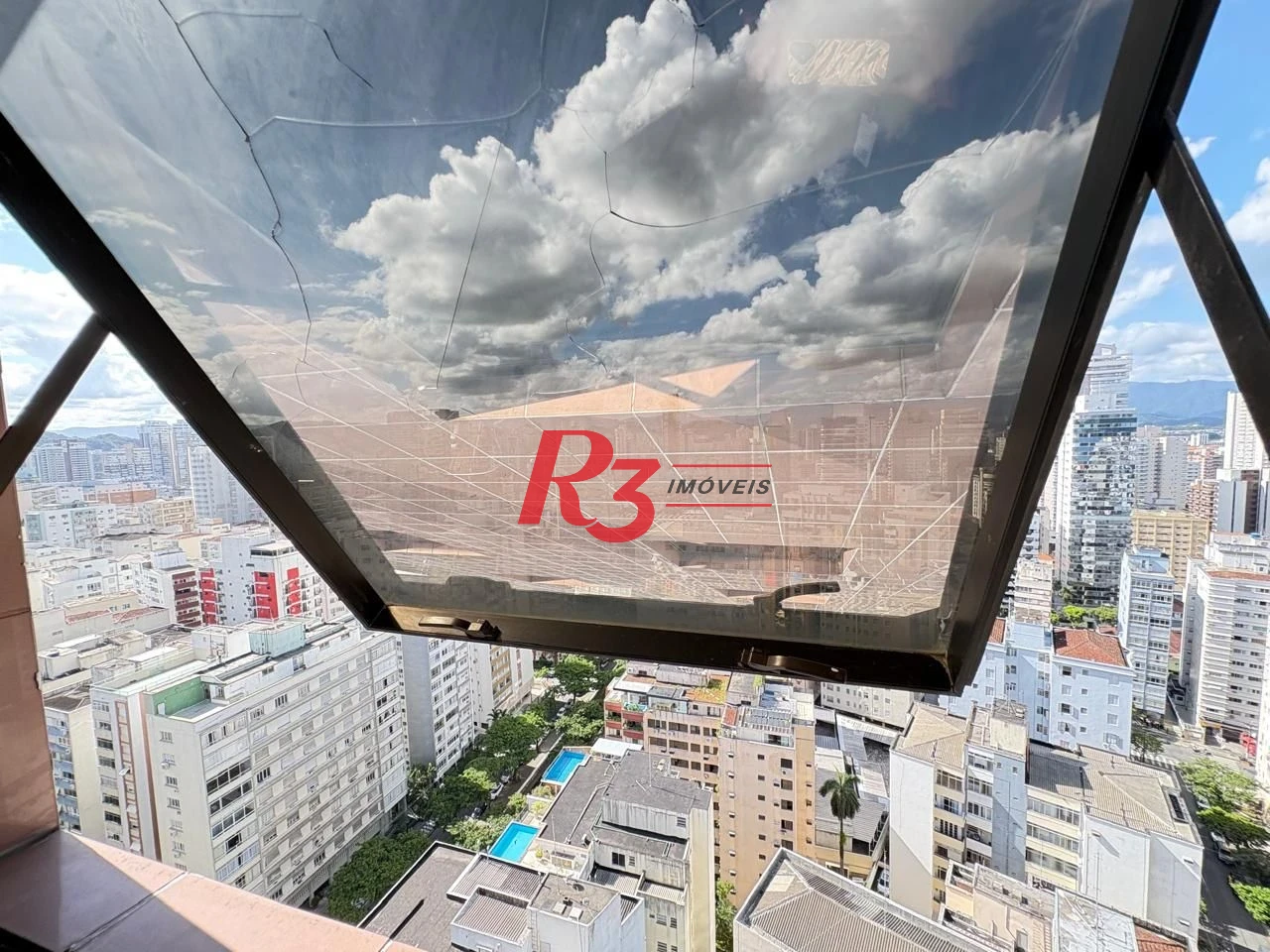 Sala à venda, 41 m² por R$ 375.000,00 - Boqueirão - Santos/SP