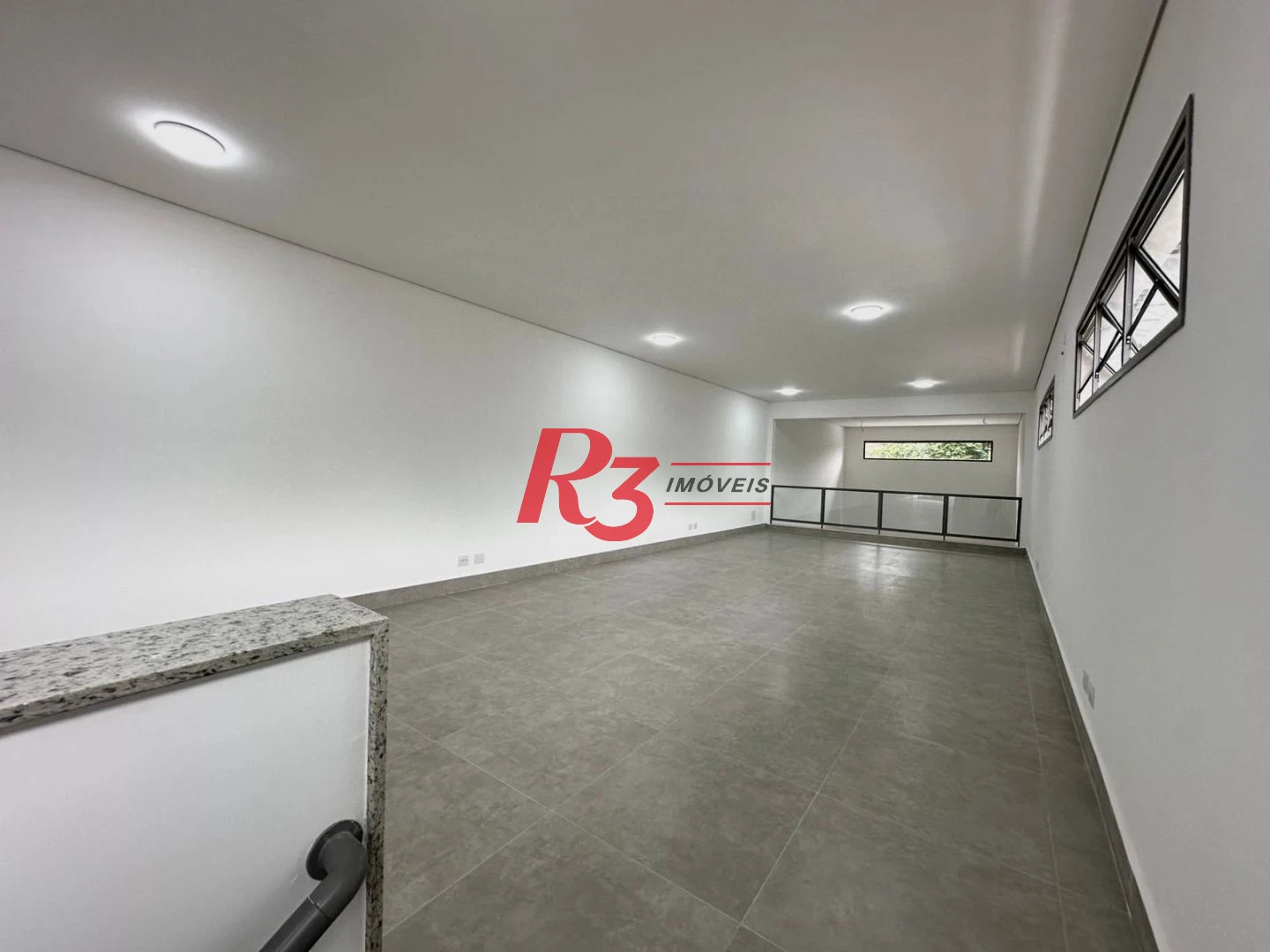 Loja, 550 m² - venda por R$ 3.500.000,00 ou aluguel por R$ 26.050,00/mês - Encruzilhada - Santos/SP