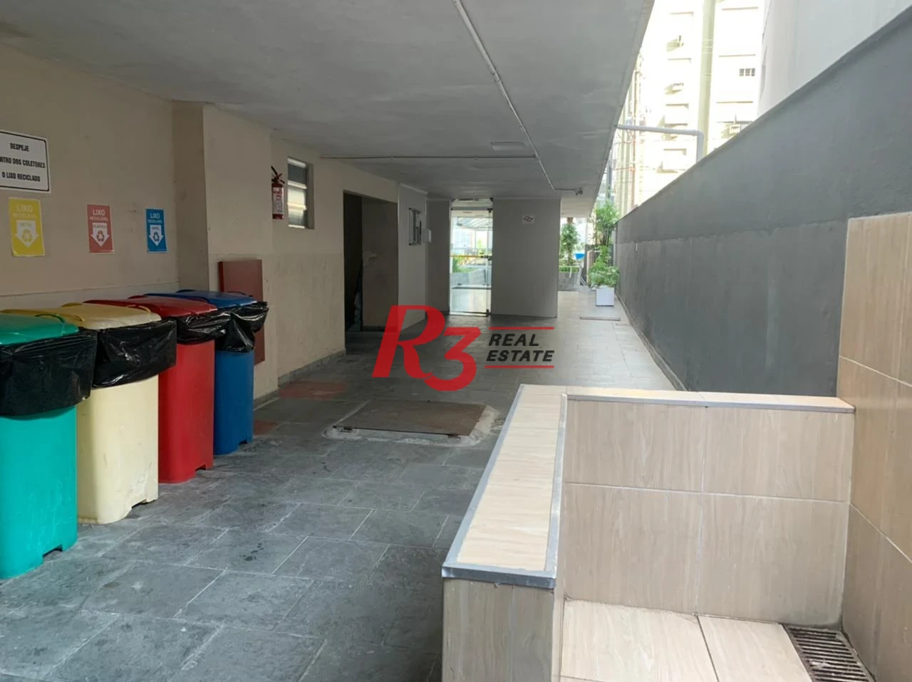 Apartamento com 1 dormitório à venda, 45 m² por R$ 373.000,00 - Pompéia - Santos/SP