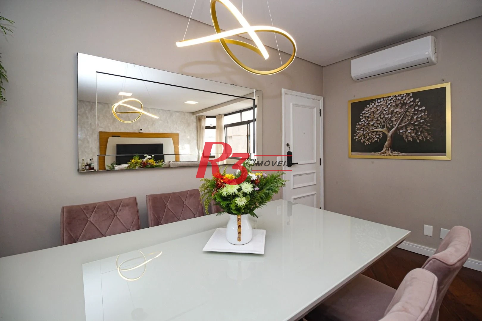 Apartamento com 3 dormitórios à venda, 117 m² por R$ 1.650.000,00 - Boqueirão - Santos/SP