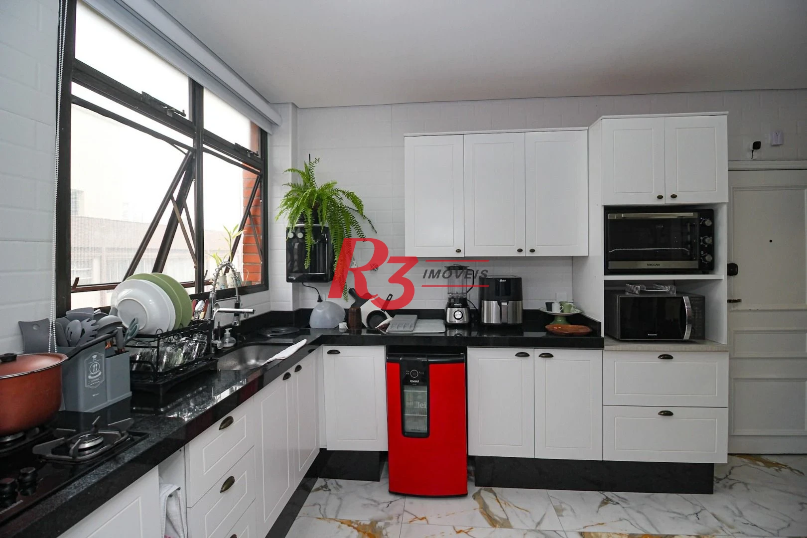 Apartamento com 3 dormitórios à venda, 117 m² por R$ 1.650.000,00 - Boqueirão - Santos/SP