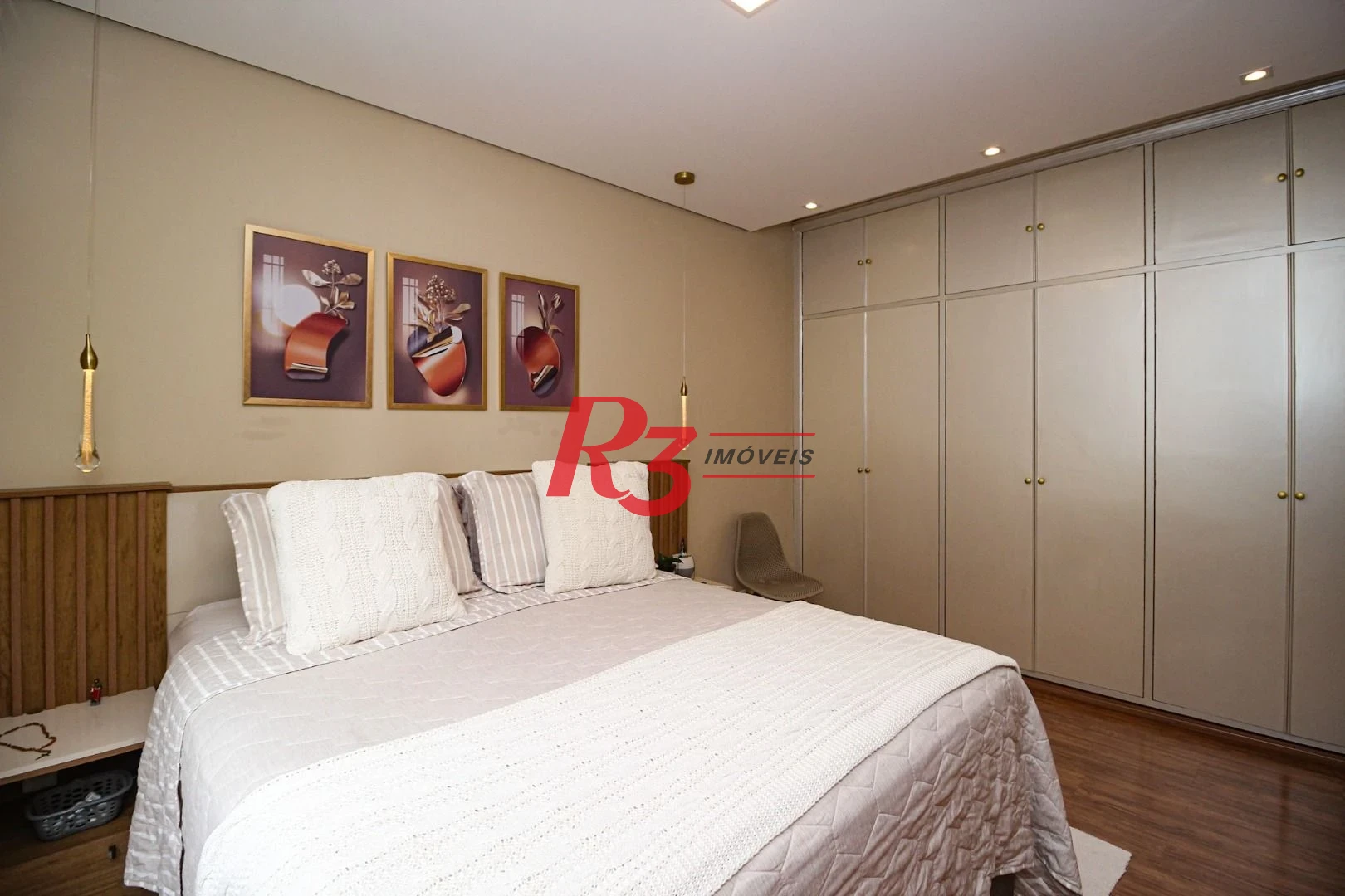 Apartamento com 3 dormitórios à venda, 117 m² por R$ 1.650.000,00 - Boqueirão - Santos/SP