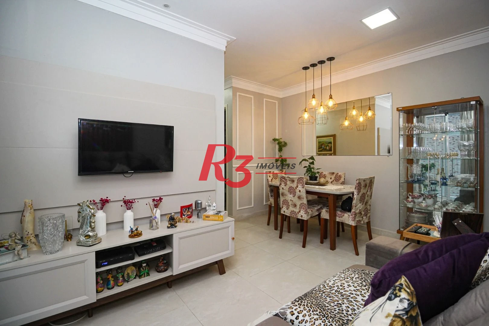 Apartamento com 2 dormitórios à venda, 65 m² por R$ 800.000,00 - Ponta da Praia - Santos/SP