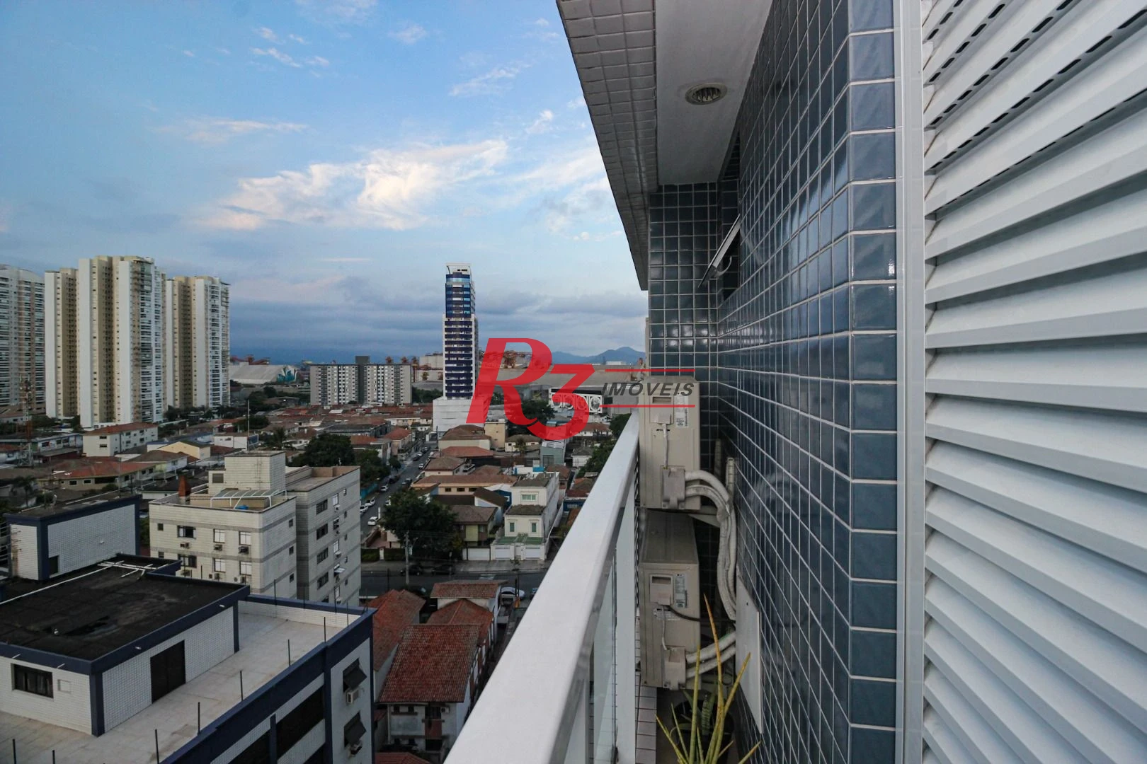 Apartamento com 2 dormitórios à venda, 65 m² por R$ 800.000,00 - Ponta da Praia - Santos/SP