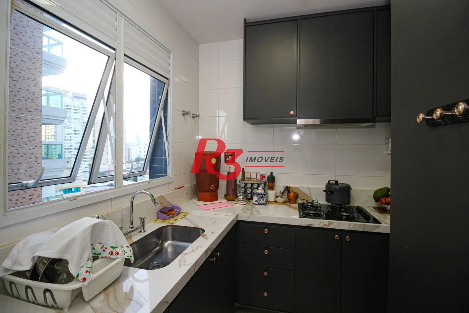 Apartamento com 2 dormitórios à venda, 65 m² por R$ 800.000,00 - Ponta da Praia - Santos/SP