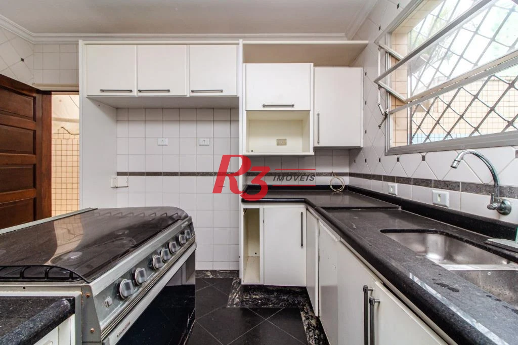 Casa com 4 dormitórios à venda, 255 m² por R$ 2.450.000,00 - Ponta da Praia - Santos/SP