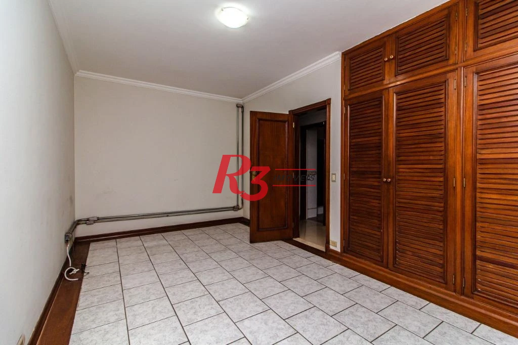 Casa com 4 dormitórios à venda, 255 m² por R$ 2.450.000,00 - Ponta da Praia - Santos/SP