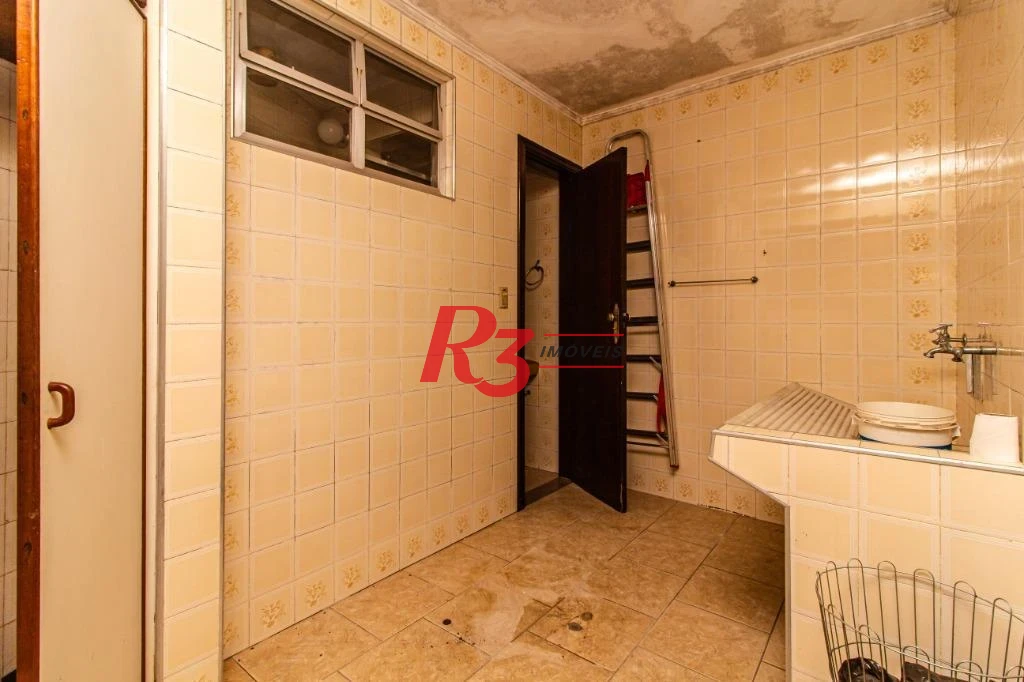 Casa com 4 dormitórios à venda, 255 m² por R$ 2.450.000,00 - Ponta da Praia - Santos/SP