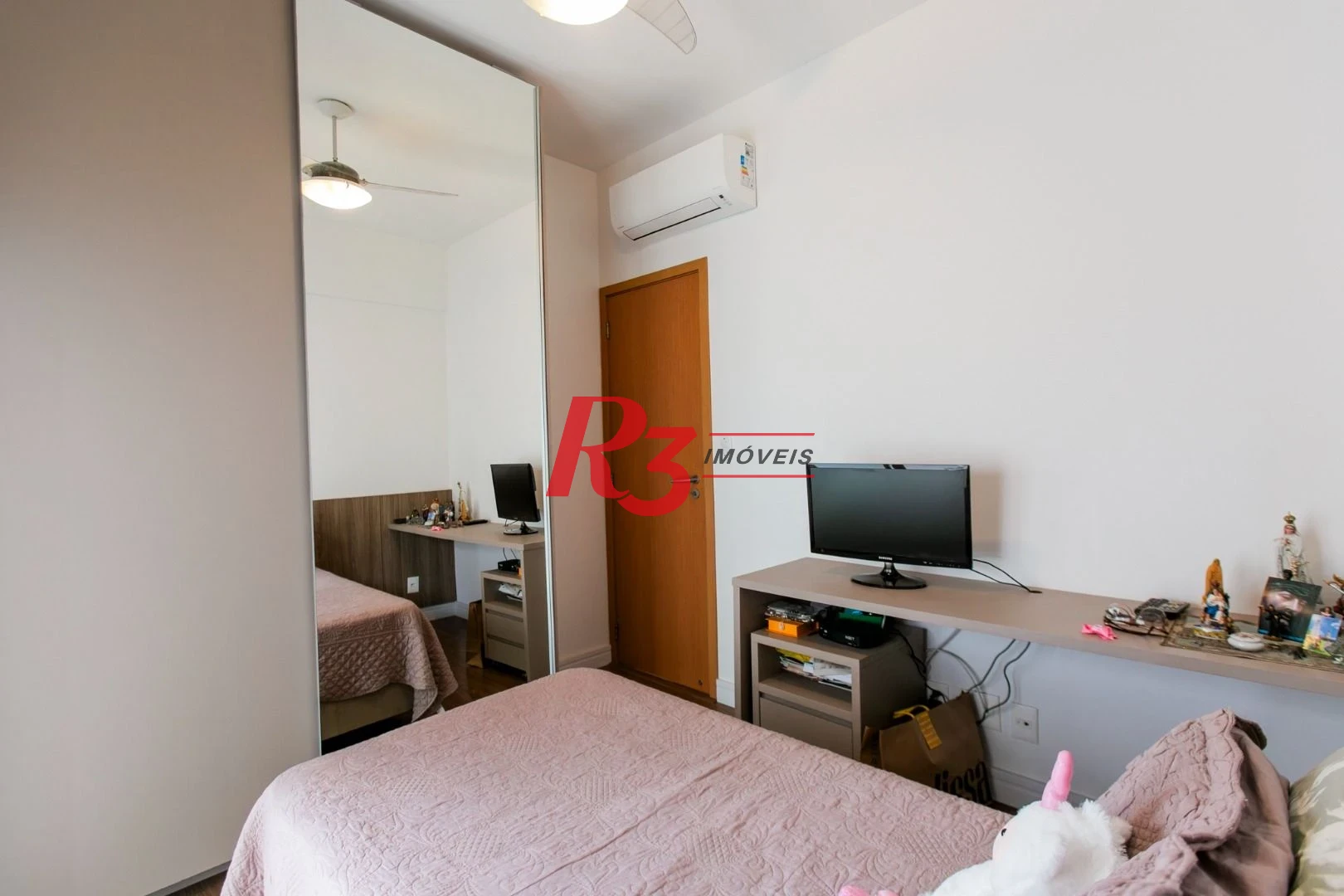 Apartamento com 3 dormitórios à venda, 110 m² por R$ 1.800.000,00 - Boqueirão - Santos/SP