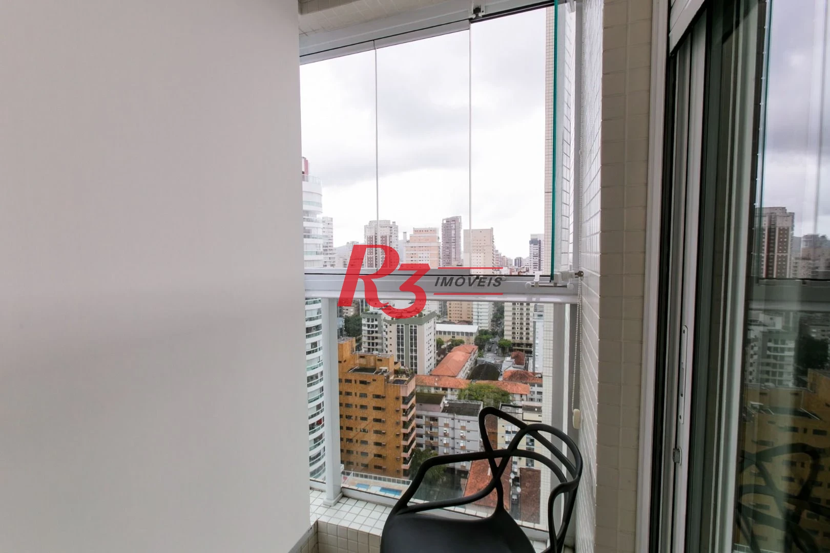 Apartamento com 3 dormitórios à venda, 110 m² por R$ 1.800.000,00 - Boqueirão - Santos/SP