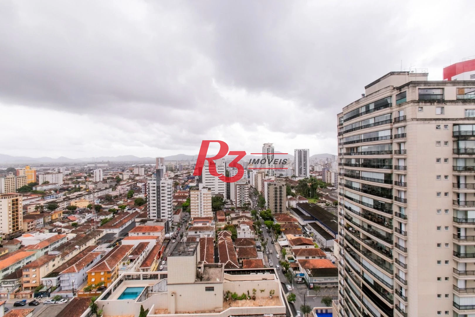 Apartamento com 3 dormitórios à venda, 110 m² por R$ 1.800.000,00 - Boqueirão - Santos/SP