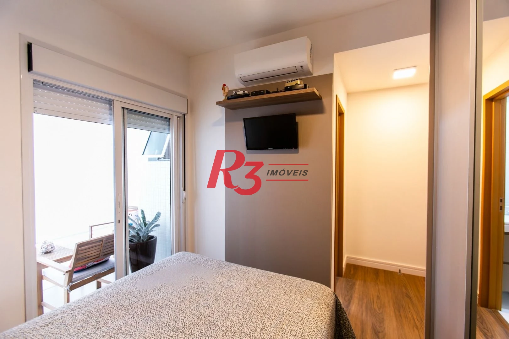 Apartamento com 3 dormitórios à venda, 110 m² por R$ 1.800.000,00 - Boqueirão - Santos/SP