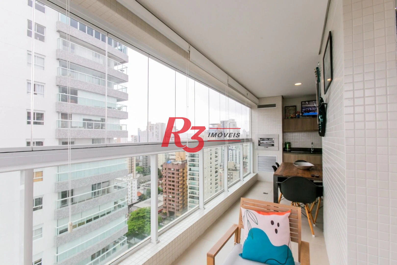 Apartamento com 3 dormitórios à venda, 110 m² por R$ 1.800.000,00 - Boqueirão - Santos/SP
