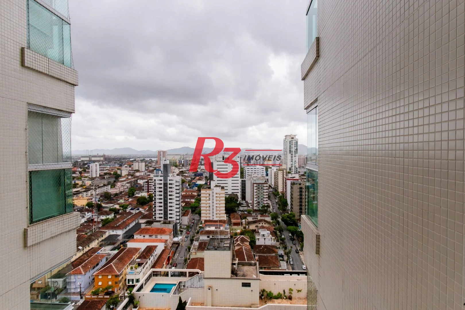 Apartamento com 3 dormitórios à venda, 110 m² por R$ 1.800.000,00 - Boqueirão - Santos/SP