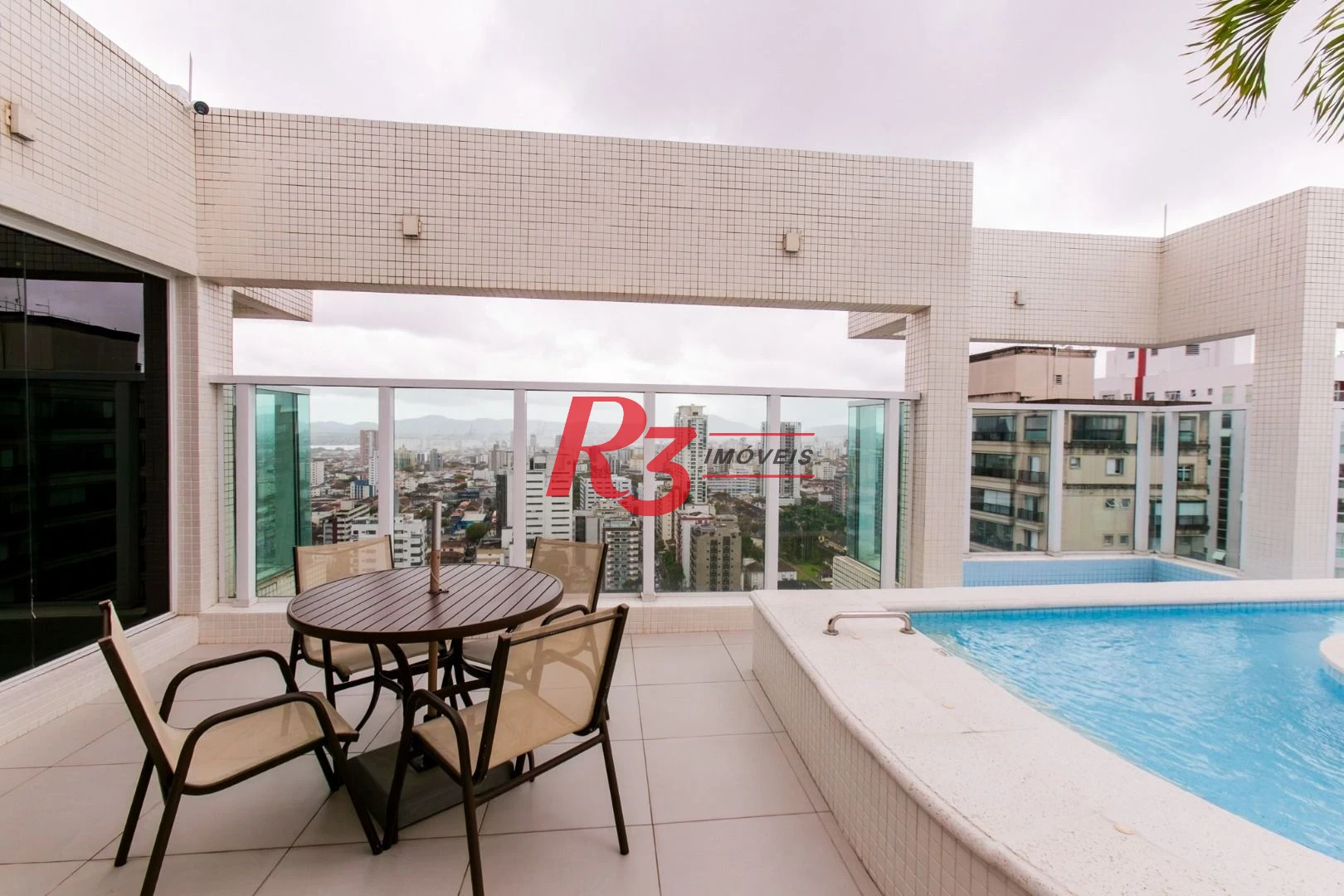 Apartamento com 3 dormitórios à venda, 110 m² por R$ 1.800.000,00 - Boqueirão - Santos/SP