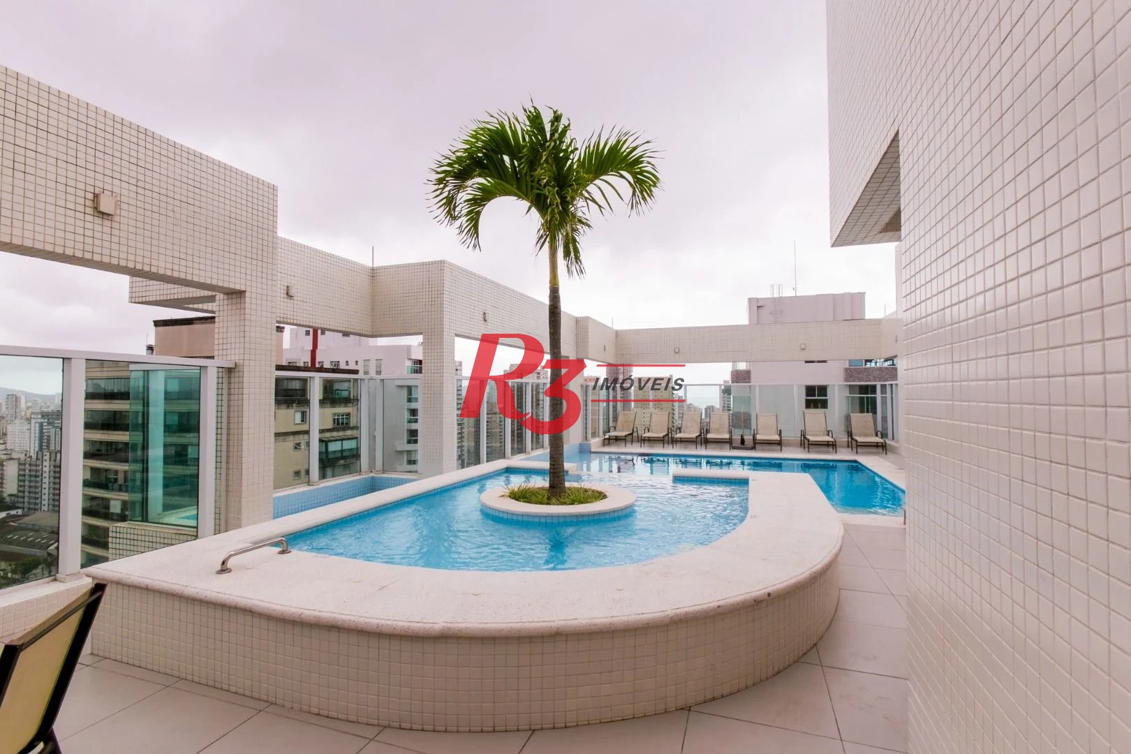 Apartamento com 3 dormitórios à venda, 110 m² por R$ 1.800.000,00 - Boqueirão - Santos/SP
