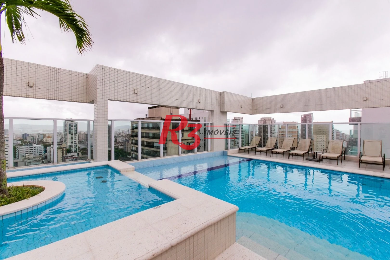 Apartamento com 3 dormitórios à venda, 110 m² por R$ 1.800.000,00 - Boqueirão - Santos/SP