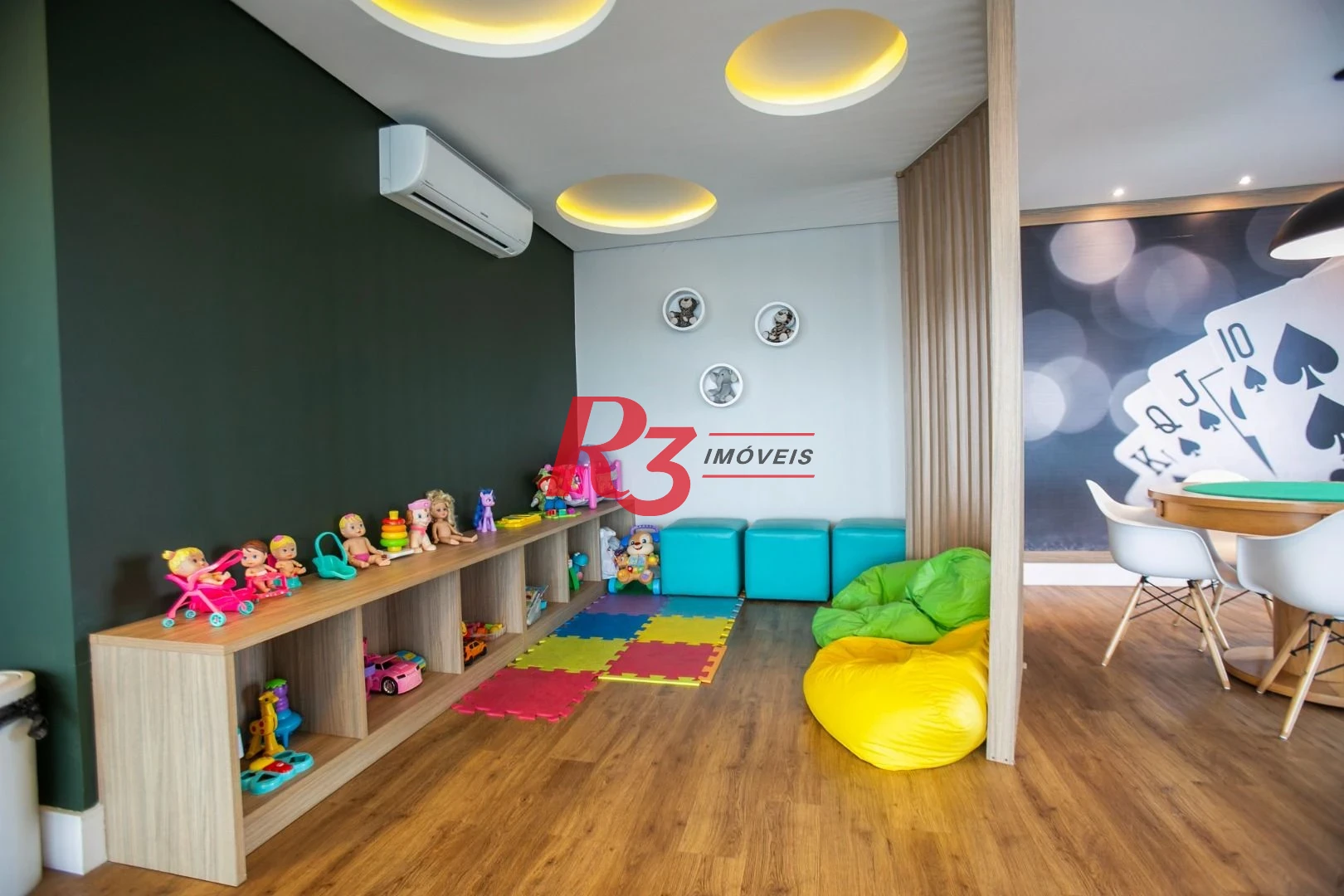 Apartamento com 3 dormitórios à venda, 110 m² por R$ 1.800.000,00 - Boqueirão - Santos/SP