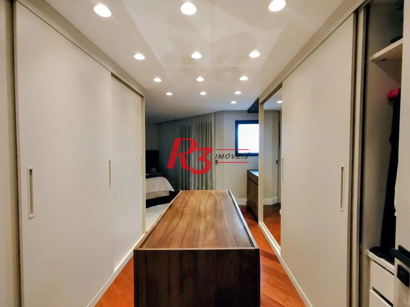 Apartamento com 4 dormitórios à venda, 318 m² por R$ 3.400.000,00 - Gonzaga - Santos/SP