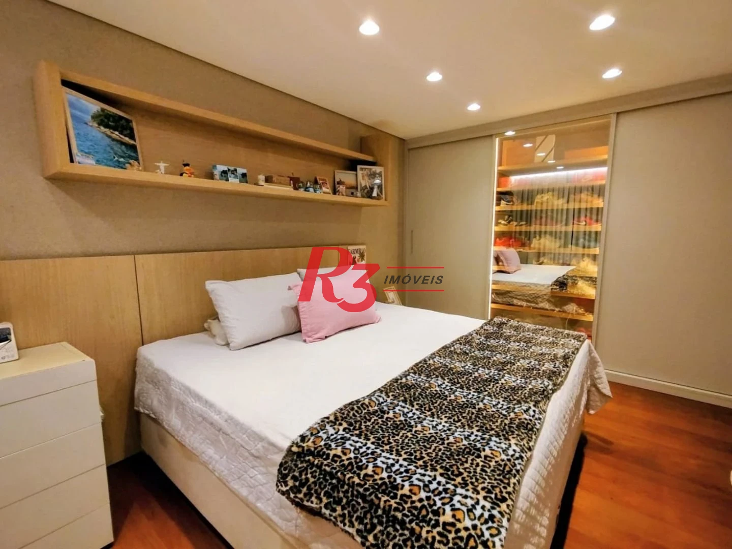 Apartamento com 4 dormitórios à venda, 318 m² por R$ 3.400.000,00 - Gonzaga - Santos/SP